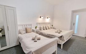 Finnem Rentals Florenc